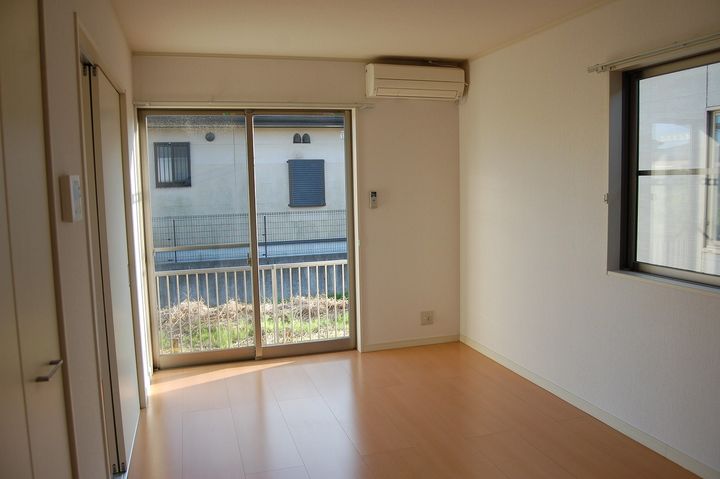 宮城県亘理郡亘理町逢隈中泉字大原(一戸建)の賃貸物件の居間