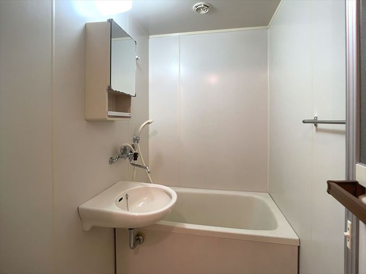 ドミールカトウの風呂