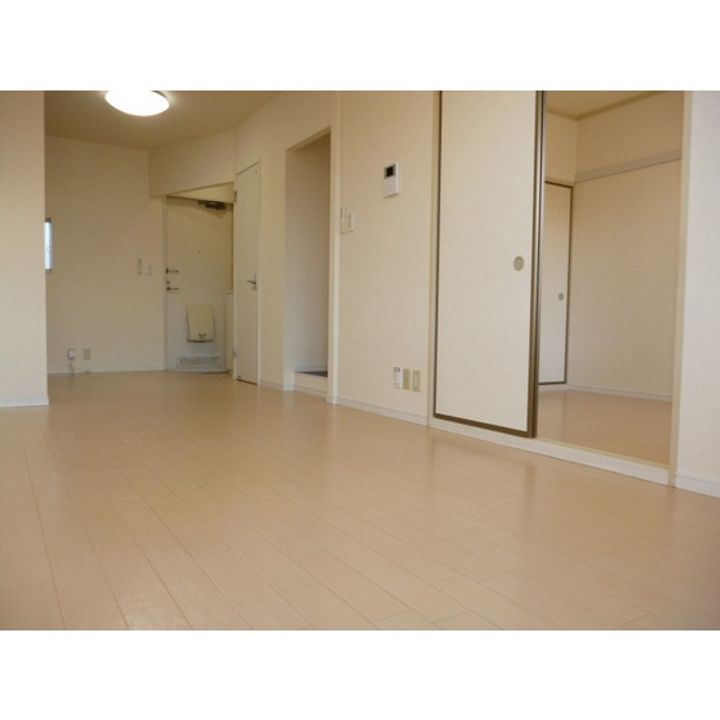 プレメゾーンいとうBの居間