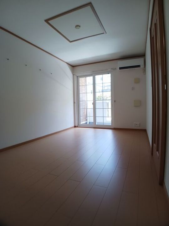 福島県いわき市内郷高坂町立野(アパート)の賃貸物件の居間