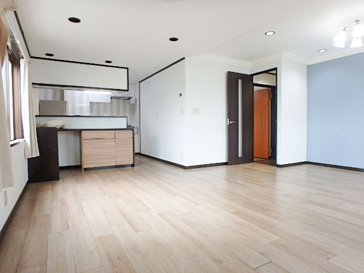 メルビック西大口ビルの居間