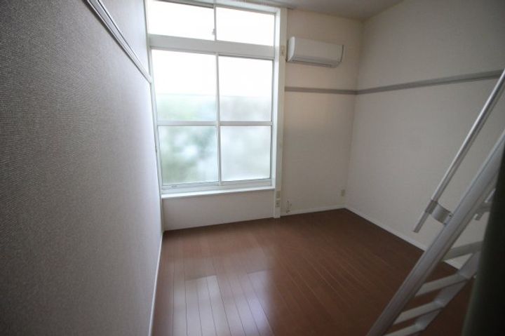 船橋フェニックスロフトハウスの居間