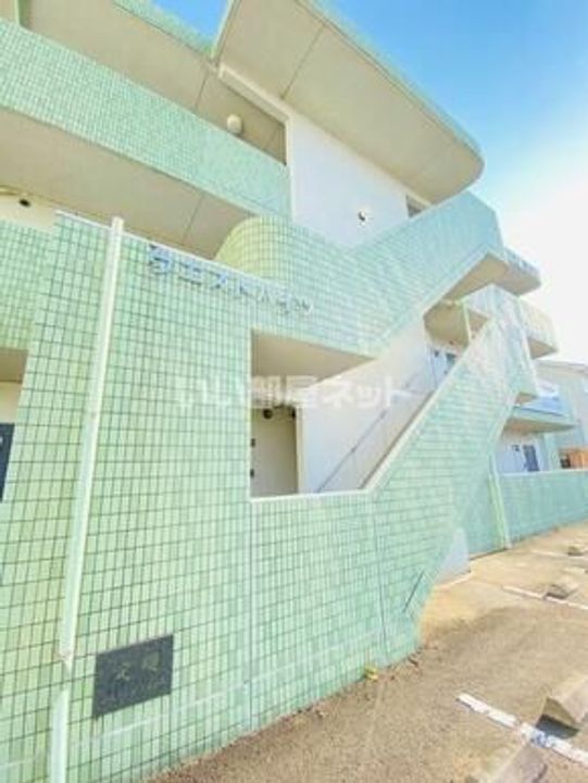 ウエストハイツの外観