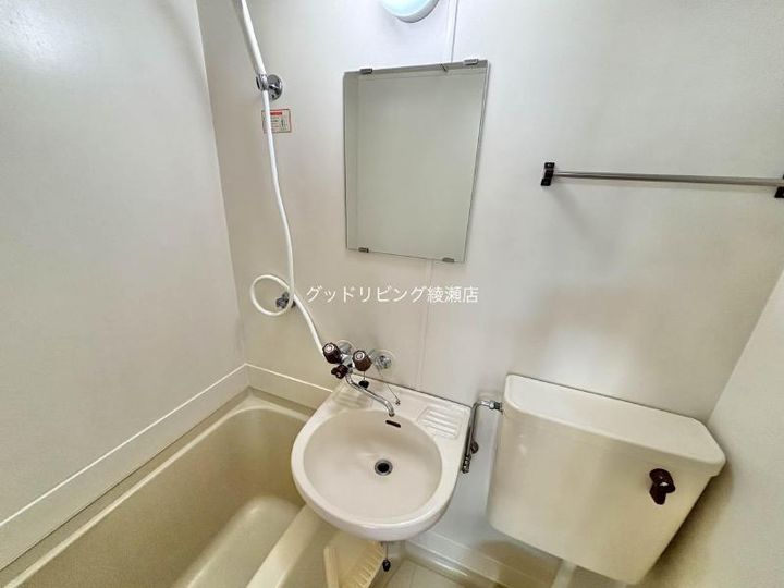 ホワイトシティの内装