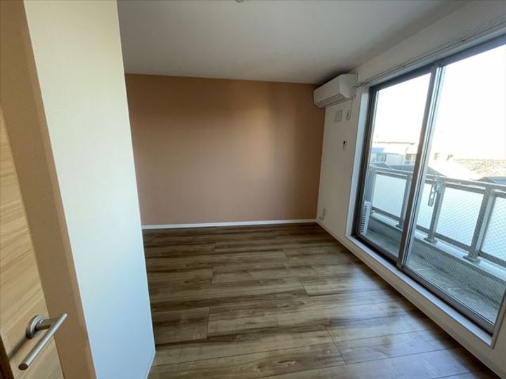 ウェルスクエア豊島千早の居間