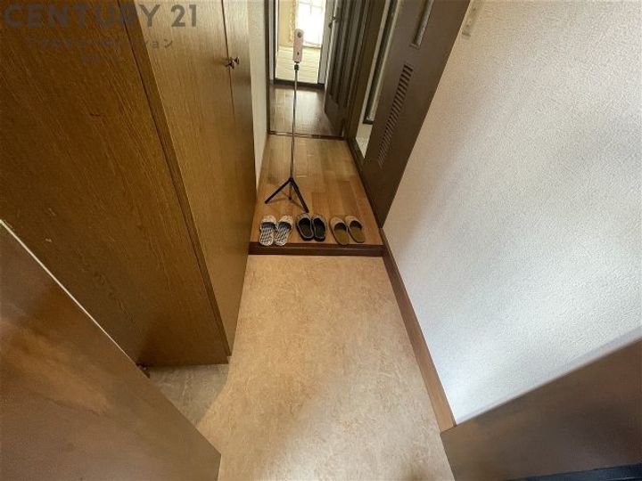 メゾン聖隆の玄関