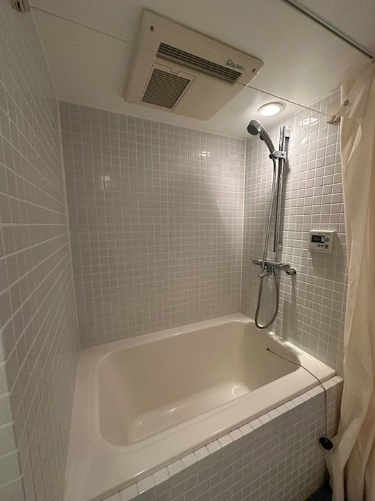 Modelia Brut表参道の風呂