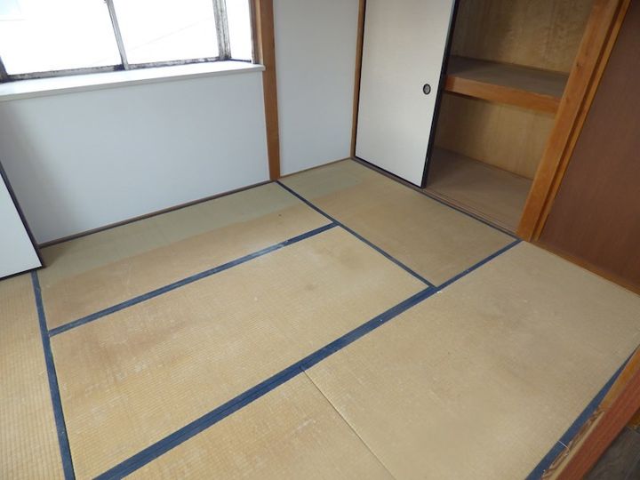 ファミーユSUZUKIの内装