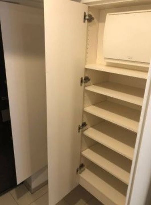 ライトテラス新宿御苑の玄関