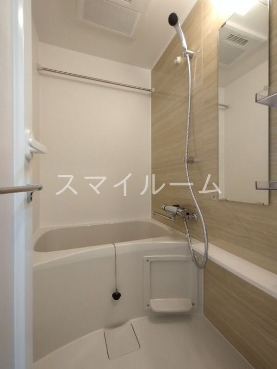 神奈川県横浜市鶴見区鶴見中央4(マンション)の賃貸物件の風呂