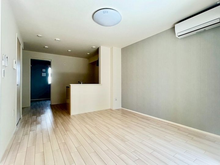 千葉県四街道市鹿渡(アパート)の賃貸物件の居間