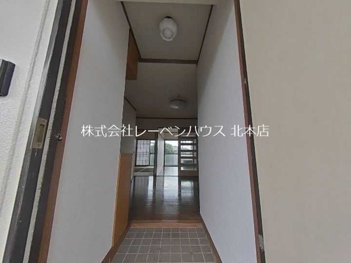 アーバンハイツ岡野の玄関