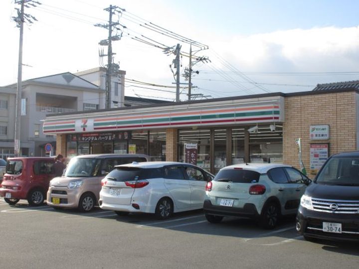 アンジュール川方の周辺