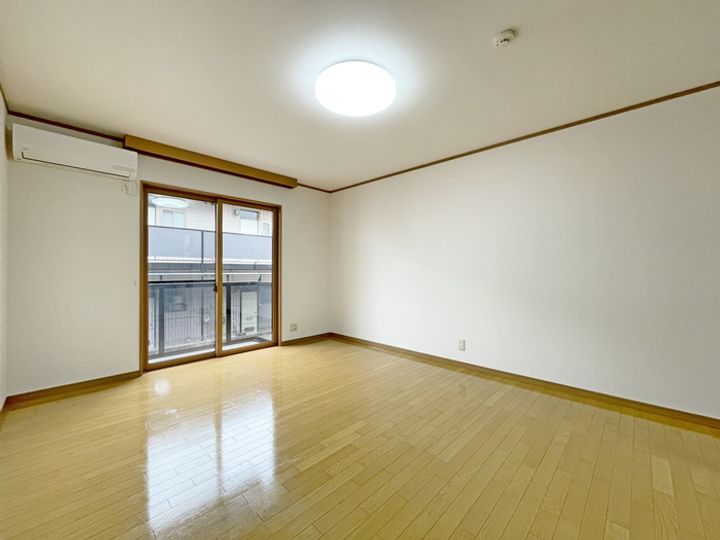 台原パークハウスの居間