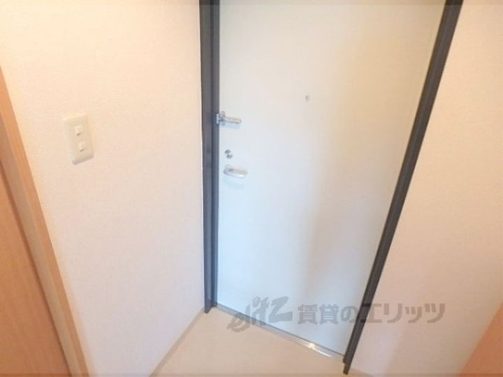 テネレッツアの玄関