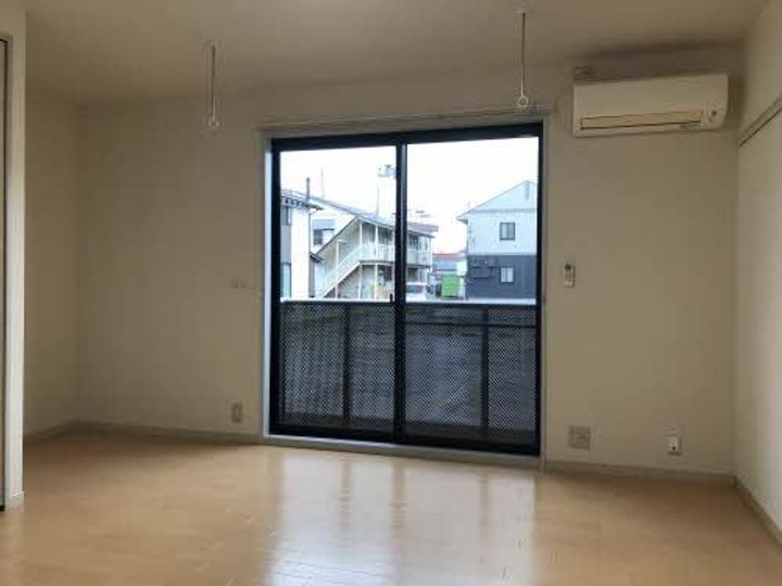 新潟県小千谷市城内2(アパート)の賃貸物件の居間