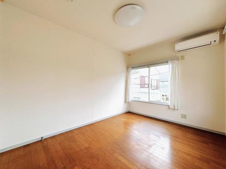 ユタカコーポの居間