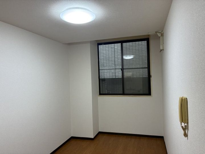 森島ビルIIの居間