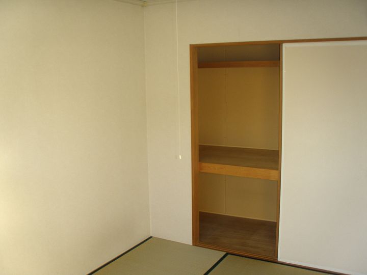 ハイライズ辻の内装