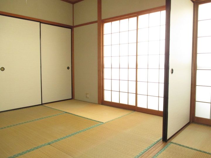 平田ハイツの居間