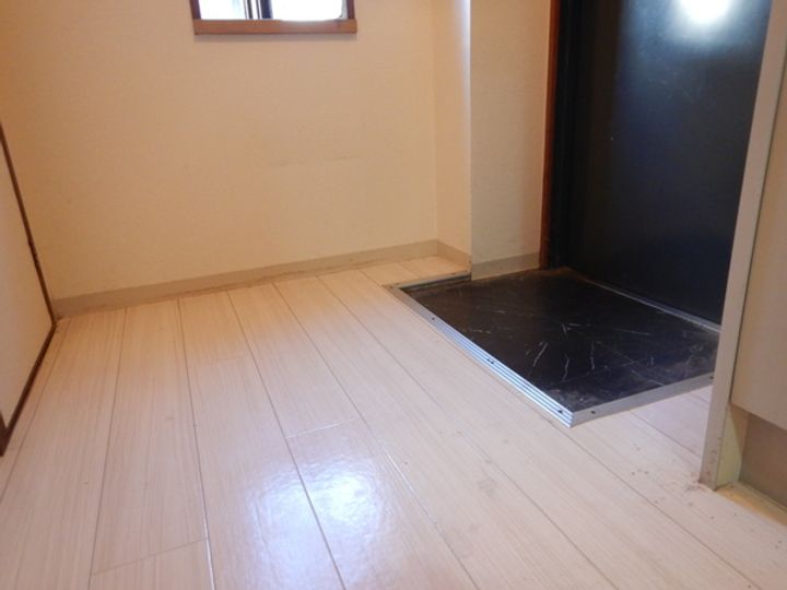 ウイング英の内装