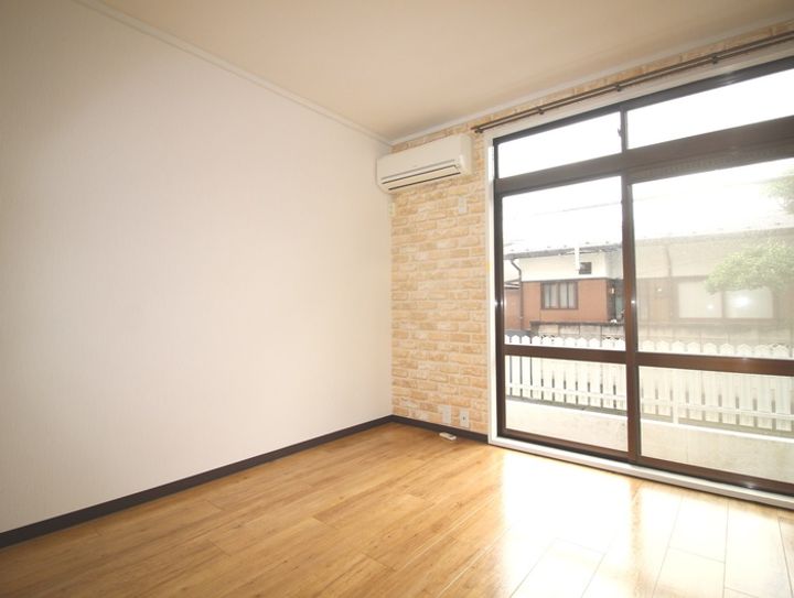 シティハイムカマクラIIの居間