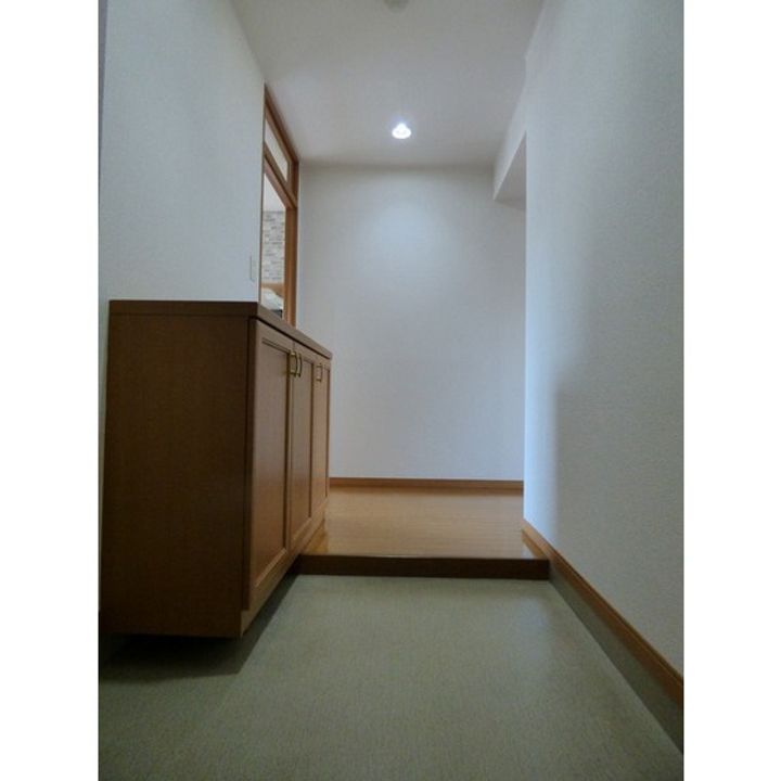 ビィラ・ローランの玄関