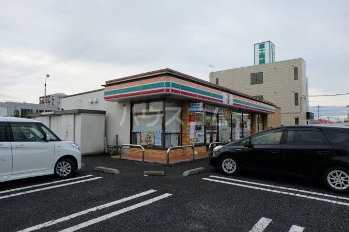 サンプレイスジョウナンAの周辺