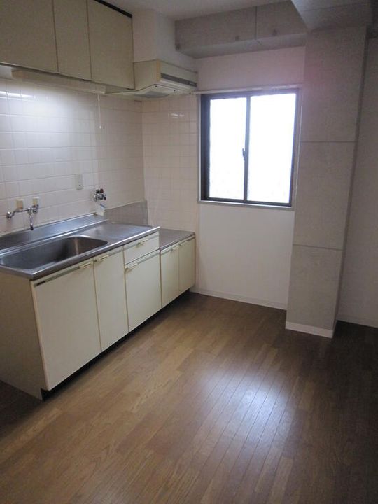 大阪府守口市大久保町3(マンション)の賃貸物件の居間