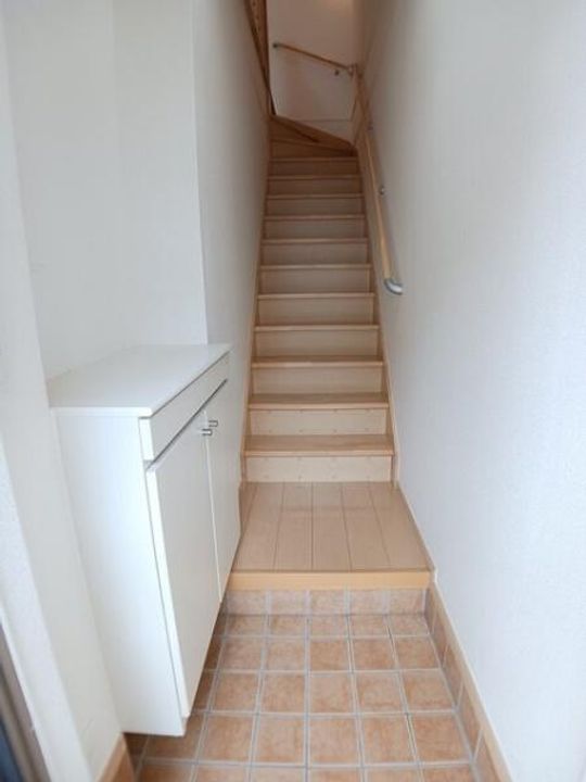 メゾンソレイユ Vの玄関