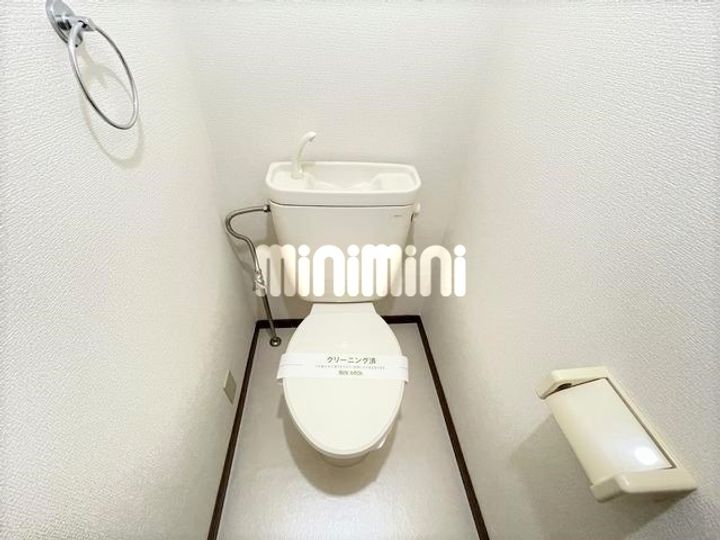 サープラス  ウエカワ  Aの内装