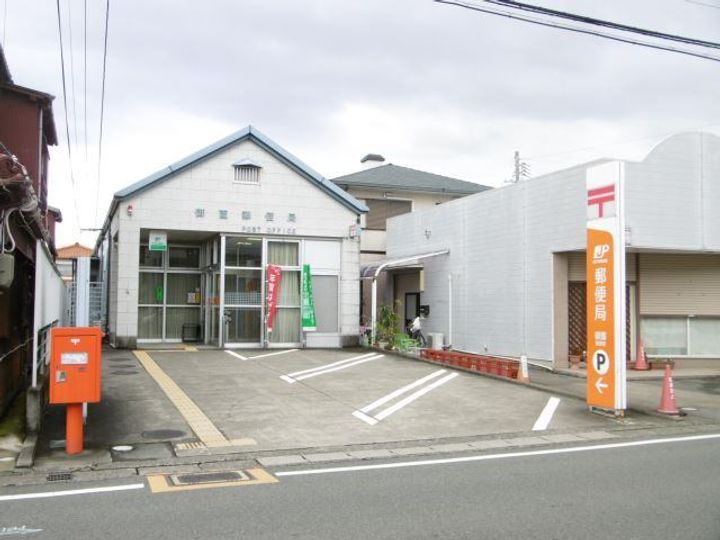 サープラス  ウエカワ  Aの周辺