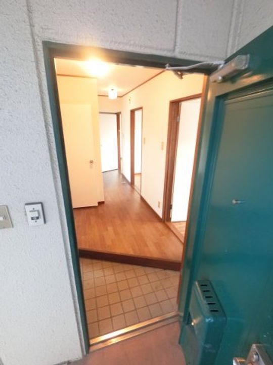 千葉県市原市五井中央東1(マンション)の賃貸物件の玄関