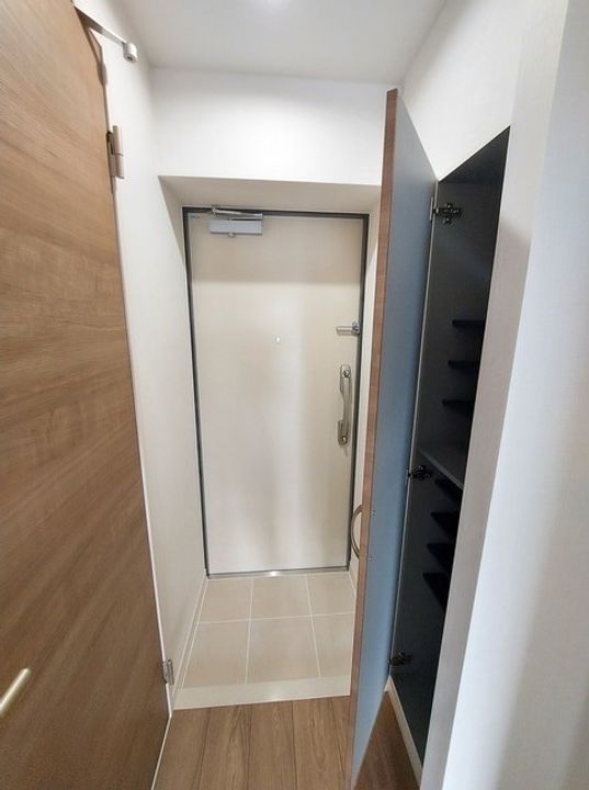 アルファコート浮間2の玄関