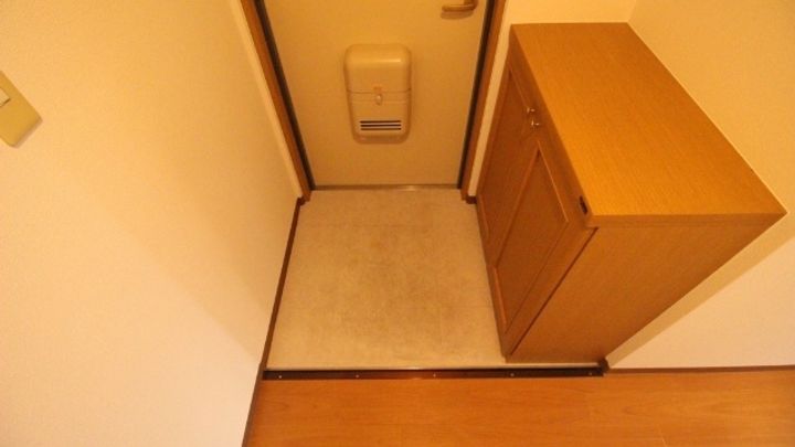 メイプルワンの玄関