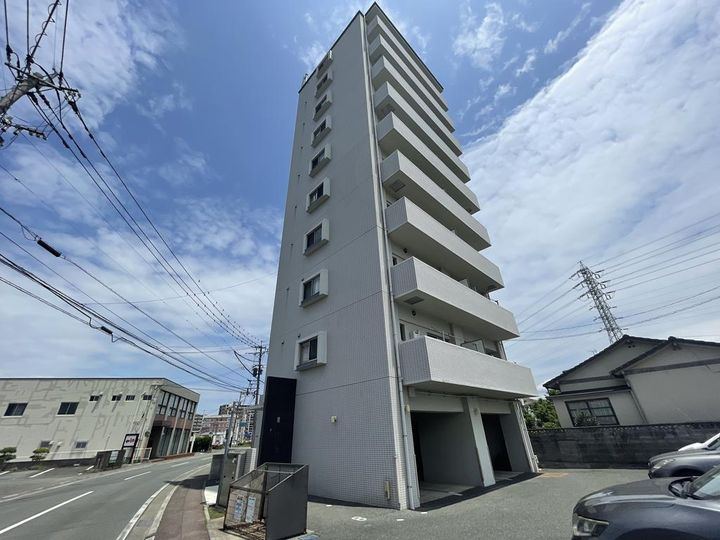Lagoa湖東の外観