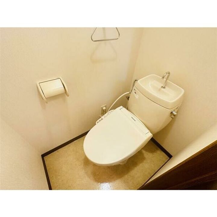 ハーブ辻井の内装