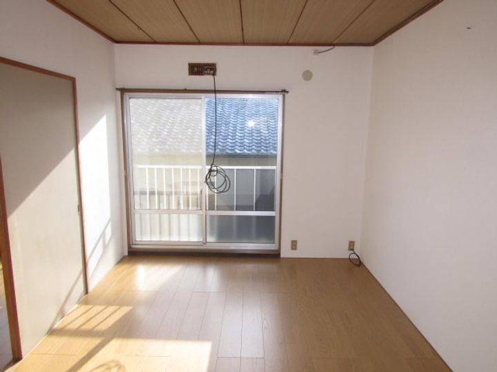 綾ノ内パナハイツの居間