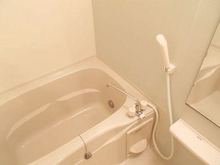 ジェルメ中山Bの風呂