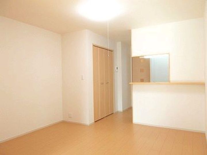 ジェルメ中山Bの居間