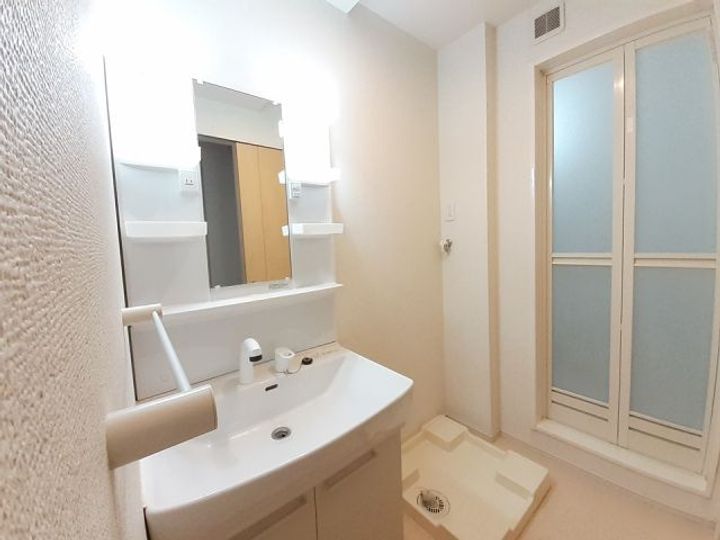 ジュネスの内装