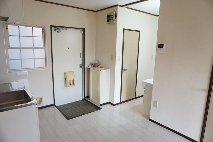 アビタシオン安芸の玄関