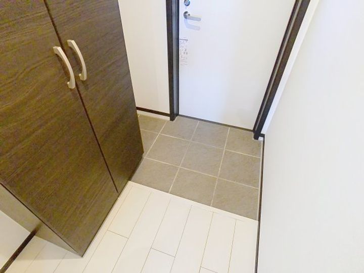 ボルツVIIの玄関