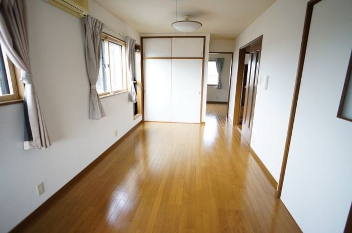 新潟県新潟市東区中山8(一戸建)の賃貸物件の居間