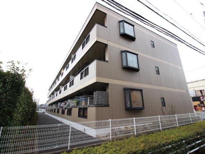 ロイヤル南流山の外観