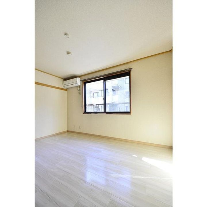 東京都調布市仙川町3(アパート)の賃貸物件の居間