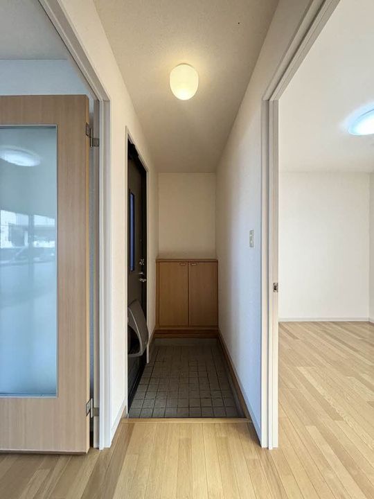 オリーブテラス A棟の玄関