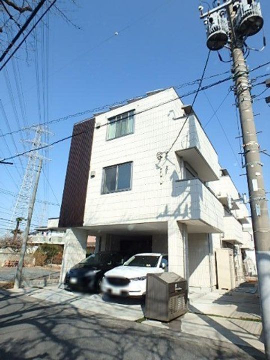 ブライト八木崎の外観