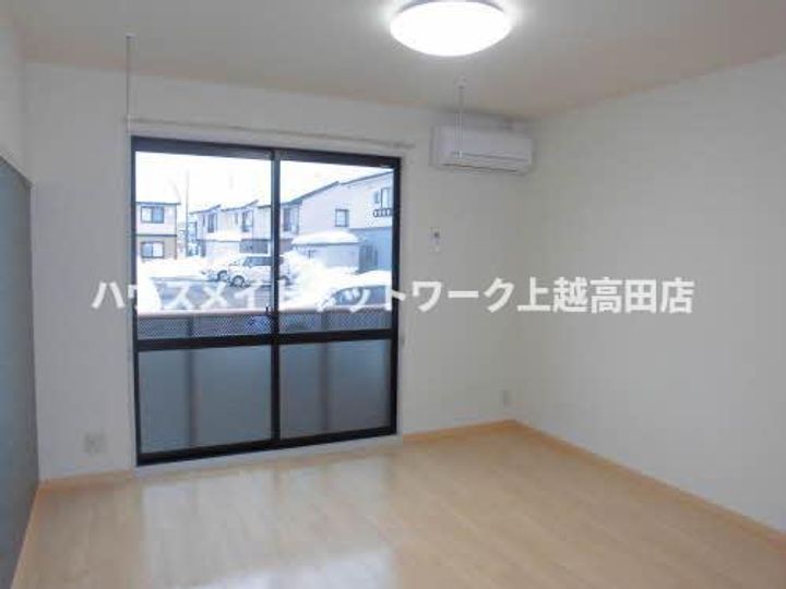 ルミエールKの居間