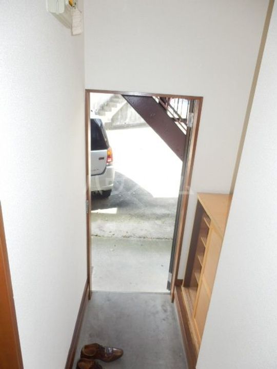 スカイハイツ希望ヶ丘Aの玄関